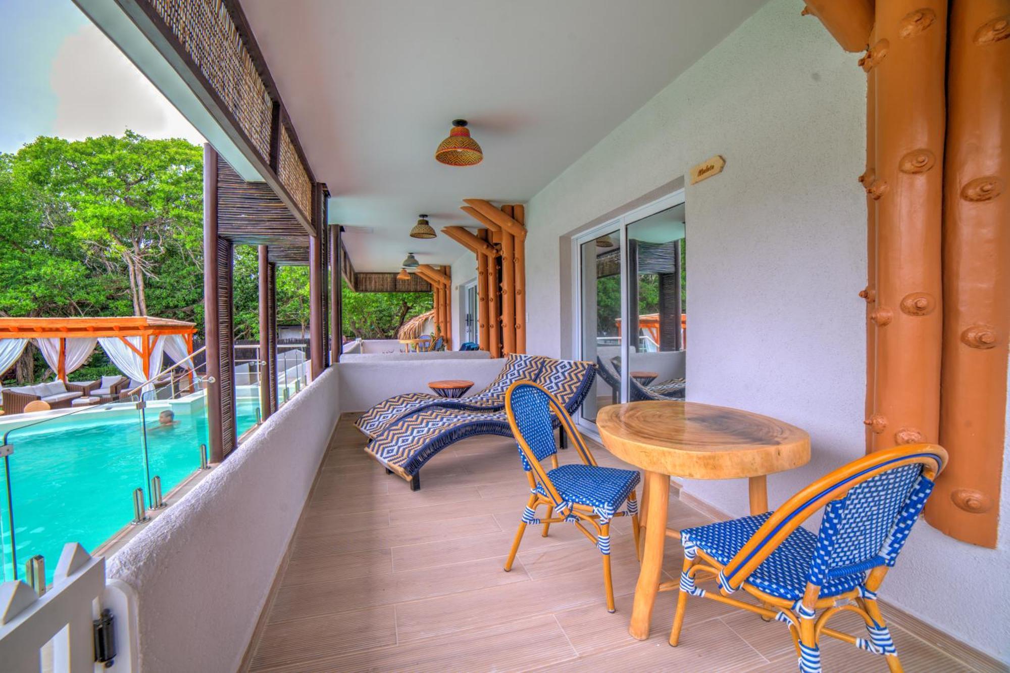 Pao Pao Hotel & Beach Club Isla Grande  Exterior photo
